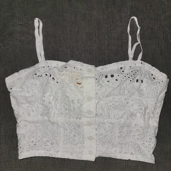 Rebellion Women's White Eyelet Button-Front Crop Top Size Medium - Picture 2 of 9
